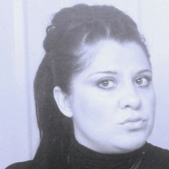 Meet your Posher, Amanda - Picture 1 of 1